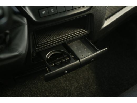 Iveco Daily 35S16V 2.3 352 L2H1 | 3500kg Trekgew. | Airco | Cruise | Carplay | 3 Zits | Trekhaak | Imperiaal ActivLease financial lease