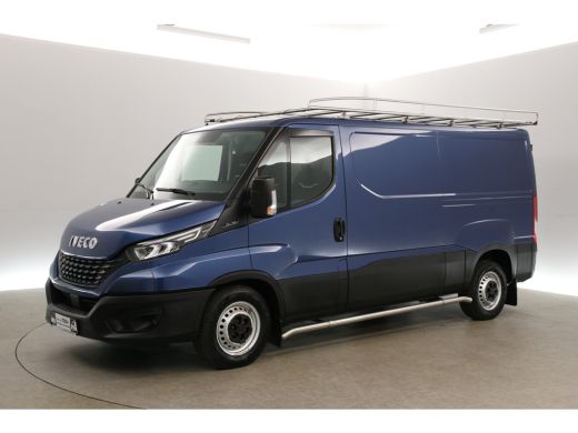 Iveco Daily 35S16V 2.3 352 L2H1 | 3500kg Trekgew. | Airco | Cruise | Carplay | 3 Zits | Trekhaak | Imperiaal ActivLease financial lease