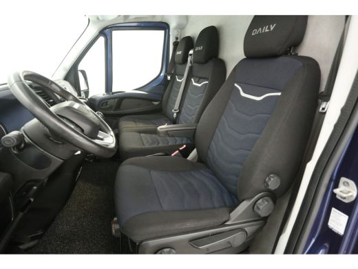 Iveco Daily 35S16V 2.3 352 L2H1 | 3500kg Trekgew. | Airco | Cruise | Carplay | 3 Zits | Trekhaak | Imperiaal ActivLease financial lease