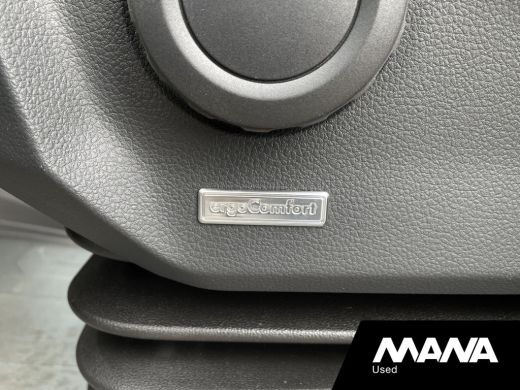 MAN TGE 3.140 140PK Nieuw Bakwagen Laadklep Airco Cruise PDC Lat om lat ActivLease financial lease