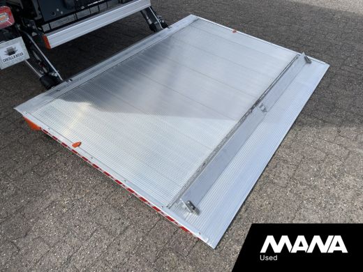 MAN TGE 3.140 140PK Nieuw Bakwagen Laadklep Airco Cruise PDC Lat om lat ActivLease financial lease