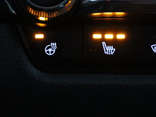 Mazda CX-30 2.0 e-SkyActiv-X M Hybrid Comfort | Stoel & stuurverwarming | Head-Up | Adaptive cruise | Carplay... ActivLease financial lease