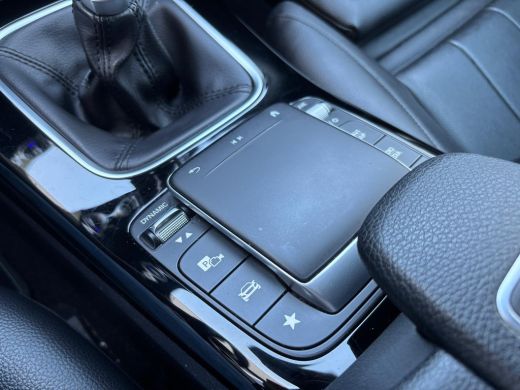 Mercedes-Benz A-Klasse 160 Business Solution Luxury | Sfeerverlichting | Mbux | Leer | Stoelverwarming ActivLease financial lease