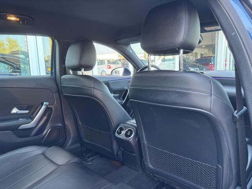 Mercedes-Benz A-Klasse 160 Business Solution Luxury | Sfeerverlichting | Mbux | Leer | Stoelverwarming ActivLease financial lease
