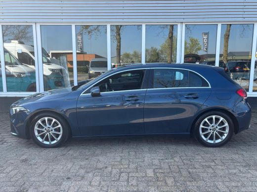 Mercedes-Benz A-Klasse 160 Business Solution Luxury | Sfeerverlichting | Mbux | Leer | Stoelverwarming ActivLease financial lease
