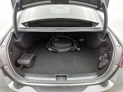 Mercedes-Benz E-Klasse AMG 53 4MATIC+ / NL Auto / Luchtvering (AMG RIDE CONTROL) / Panoramadak / Night Pakket / MBUX Sup... ActivLease financial lease