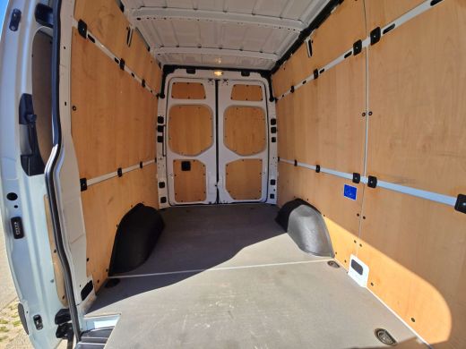 Mercedes-Benz Sprinter 315 1.9 CDI L2 H2 RWD 150 Pk - Euro 6 - Airco - Cruise Control - ParkeerCamera ActivLease financial lease