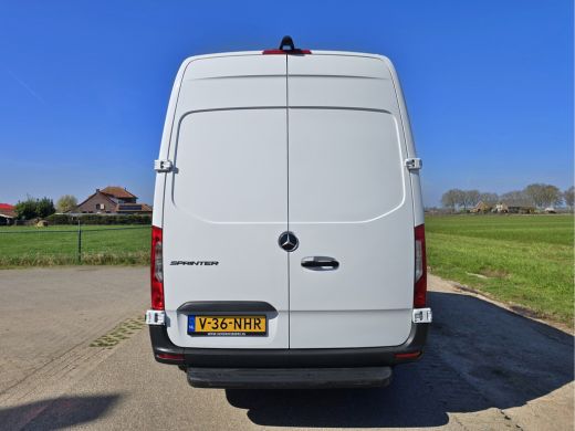 Mercedes-Benz Sprinter 315 1.9 CDI L2 H2 RWD 150 Pk - Euro 6 - Airco - Cruise Control - ParkeerCamera ActivLease financial lease