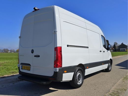 Mercedes-Benz Sprinter 315 1.9 CDI L2 H2 RWD 150 Pk - Euro 6 - Airco - Cruise Control - ParkeerCamera ActivLease financial lease