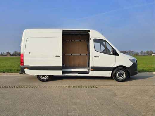 Mercedes-Benz Sprinter 315 1.9 CDI L2 H2 RWD - 150 Pk - Euro 6 - MBUX - ParkeerCamera - Airco - Cruise Control ActivLease financial lease