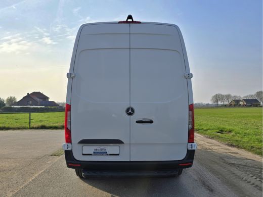Mercedes-Benz Sprinter 315 1.9 CDI L2 H2 RWD - 150 Pk - Euro 6 - MBUX - ParkeerCamera - Airco - Cruise Control ActivLease financial lease