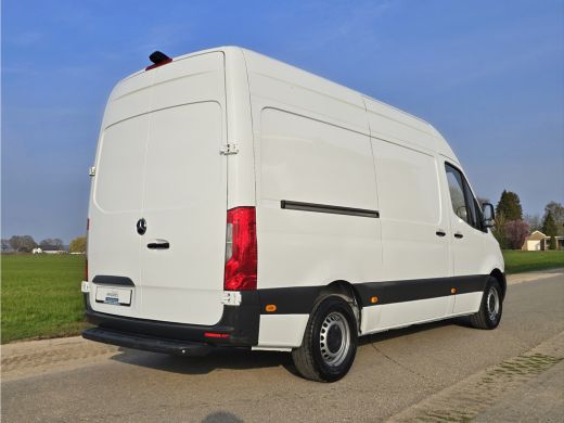 Mercedes-Benz Sprinter 315 1.9 CDI L2 H2 RWD - 150 Pk - Euro 6 - MBUX - ParkeerCamera - Airco - Cruise Control ActivLease financial lease