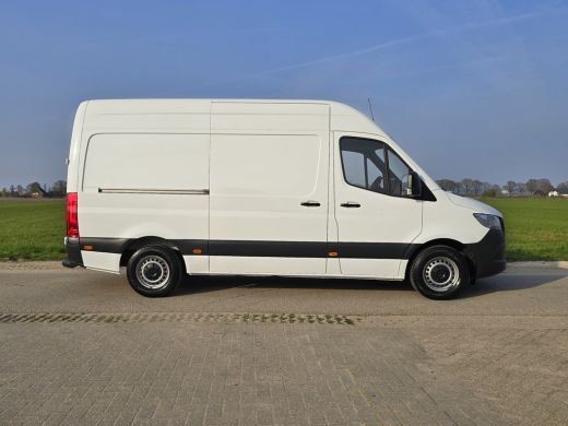 Mercedes-Benz Sprinter 315 1.9 CDI L2 H2 RWD - 150 Pk - Euro 6 - MBUX - ParkeerCamera - Airco - Cruise Control ActivLease financial lease