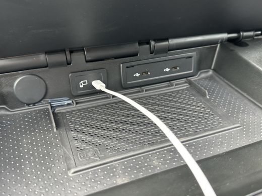 Mercedes-Benz Sprinter 315 CDI / 9G-TRONIC / L2H2 / 2x SCHUIFDEUR / 3.5 TONS TREKHAAK / LED / MBUX / CAMERA / CRUISE / A... ActivLease financial lease