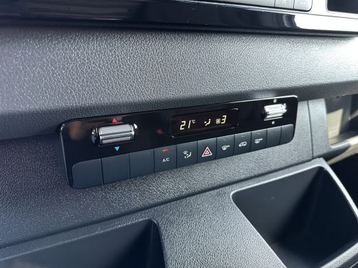 Mercedes-Benz Sprinter 317 CDI 9G-TRONIC / L2H1 / RWD / 3.500 KG AHG / 2x SCHUIFDEUR / CAMERA / CRUISE / BLIND SPOT / CA... ActivLease financial lease