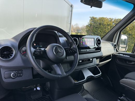 Mercedes-Benz Sprinter 317 CDI 9G-TRONIC / L2H1 / RWD / 3.500 KG AHG / 2x SCHUIFDEUR / CAMERA / CRUISE / BLIND SPOT / CA... ActivLease financial lease