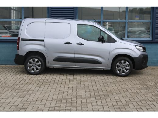 Opel Combo 1.5 BlueHDi 130 PK | PRIJS INCL BPM | AUTOMAAT | 8 JAAR GARANTIE | TREKHAAK | BETIMMERING LAADRUI... ActivLease financial lease