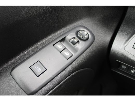 Opel Combo 1.5 BlueHDi 130 PK | PRIJS INCL BPM | AUTOMAAT | 8 JAAR GARANTIE | TREKHAAK | BETIMMERING LAADRUI... ActivLease financial lease