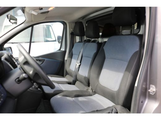 Opel Vivaro 1.6 CDTI 120pk L2 H1 Airco Imperiaal ActivLease financial lease