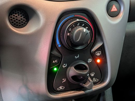 Peugeot 108 1.0 e-VTi Active | Airco | Bluetooth | Electrisch pakket | Privacy Glass | Airco | Bluetooth | El... ActivLease financial lease