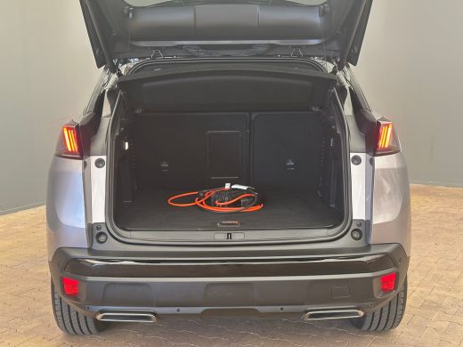 Peugeot 3008 1.6 HYbrid 225 GT Black Pack | Camera | Focal | Carplay | 19" Lichtmetaal | Adaptieve Cruise | Le... ActivLease financial lease