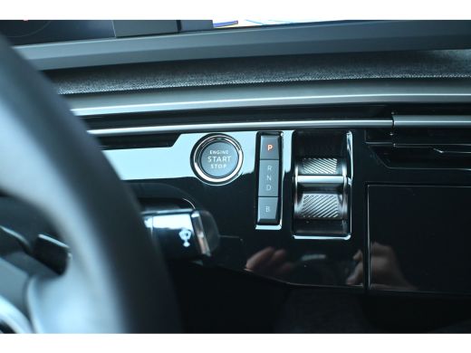 Peugeot 3008 1.6 plug-in Hybrid 195 Allure 8 Jaar Garantie! | Afn. Trekhaak | Navigatie by App | Achteruitrijc... ActivLease financial lease
