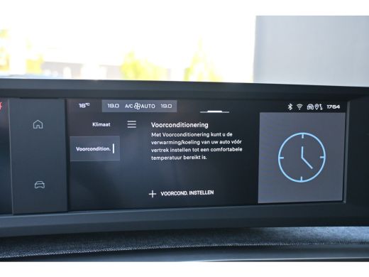 Peugeot 3008 1.6 plug-in Hybrid 195 Allure 8 Jaar Garantie! | Afn. Trekhaak | Navigatie by App | Achteruitrijc... ActivLease financial lease