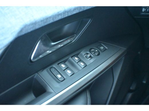 Peugeot 3008 1.6 plug-in Hybrid 195 Allure 8 Jaar Garantie! | Afn. Trekhaak | Navigatie by App | Achteruitrijc... ActivLease financial lease