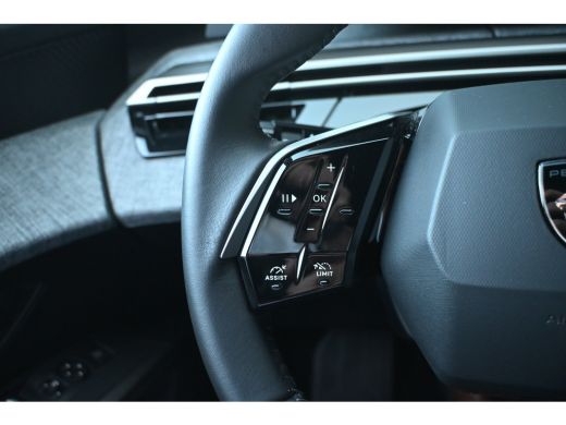 Peugeot 3008 1.6 plug-in Hybrid 195 Allure 8 Jaar Garantie! | Afn. Trekhaak | Navigatie by App | Achteruitrijc... ActivLease financial lease