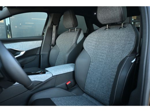 Peugeot 3008 1.6 plug-in Hybrid 195 Allure 8 Jaar Garantie! | Afn. Trekhaak | Navigatie by App | Achteruitrijc... ActivLease financial lease