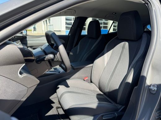 Peugeot 408 Allure 58 kWh 360camera | Keyless | Standkachel | Stoelverwarming | Adeptieve cruise control | Ap... ActivLease financial lease