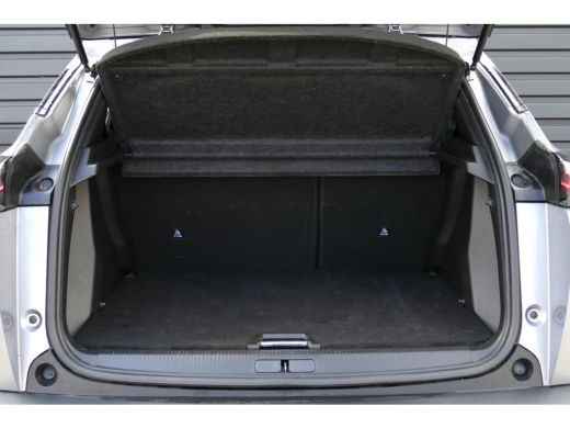 Peugeot e-2008 EV 156PK 54KWH ALLURE AUTOMAAT / NAVI / CLIMA / CAMERA / 17"LMV / FULL-LED / PDC / BLUETOOTH / CR... ActivLease financial lease