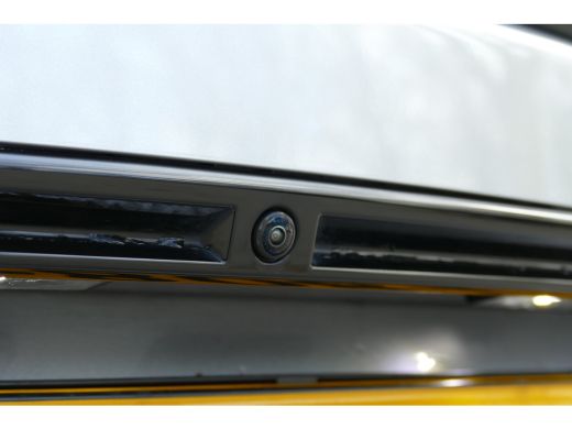 Peugeot e-2008 EV 156PK 54KWH ALLURE AUTOMAAT / NAVI / CLIMA / CAMERA / 17"LMV / FULL-LED / PDC / BLUETOOTH / CR... ActivLease financial lease