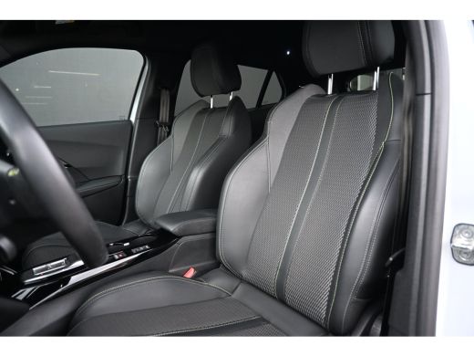 Peugeot e-2008 EV GT 54 kWh 94,6%SOH! | 360 Camera | Achteruitrijcamera | Navigatie | Keyless-Entry | Dodehoek-D... ActivLease financial lease