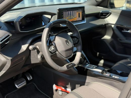 Peugeot e-2008 EV GT Avantage 54 kWh 360 camera | Keyless | Stand kachel | Interieurverlichting | Adeptieve crui... ActivLease financial lease