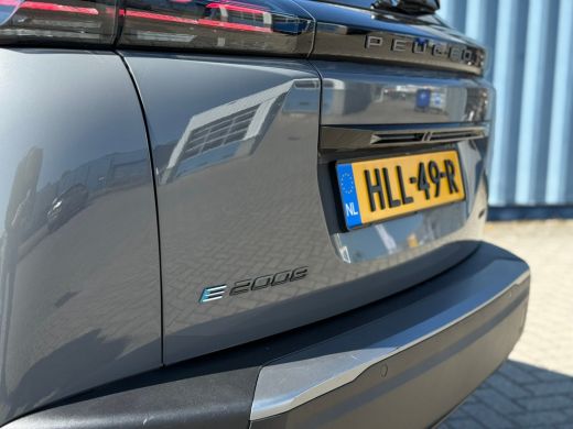 Peugeot e-2008 EV GT Avantage 54 kWh 360 camera | Keyless | Stand kachel | Interieurverlichting | Adeptieve crui... ActivLease financial lease