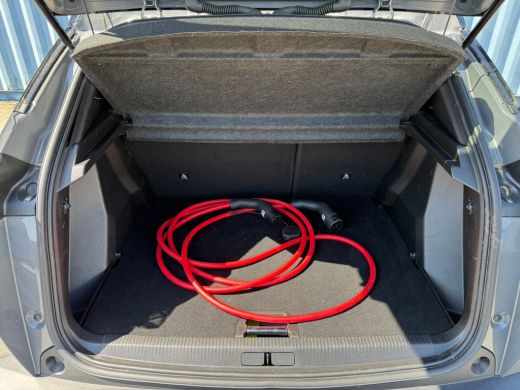 Peugeot e-2008 EV GT Avantage 54 kWh 360 camera | Keyless | Stand kachel | Interieurverlichting | Adeptieve crui... ActivLease financial lease