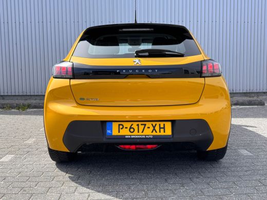 Peugeot e-208 EV Active 50 kWh | All Season Banden | Stoelverwarming | Cruise Control | Navigatie | Apple Carpl... ActivLease financial lease