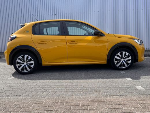 Peugeot e-208 EV Active 50 kWh | All Season Banden | Stoelverwarming | Cruise Control | Navigatie | Apple Carpl... ActivLease financial lease