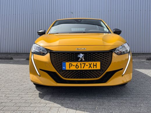 Peugeot e-208 EV Active 50 kWh | All Season Banden | Stoelverwarming | Cruise Control | Navigatie | Apple Carpl... ActivLease financial lease