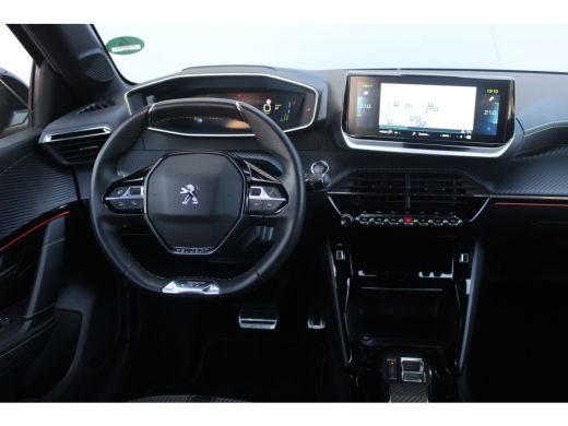 Peugeot e-208 EV GT 350 50 kWh | Camera | St. Verwarming | CarPlay | Climate & Cruise C. | PDC V&A | 17" LMV | ... ActivLease financial lease