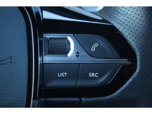 Peugeot e-208 EV GT 350 50 kWh | Camera | St. Verwarming | CarPlay | Climate & Cruise C. | PDC V&A | 17" LMV | ... ActivLease financial lease