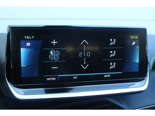 Peugeot e-208 EV GT 350 50 kWh | Camera | St. Verwarming | CarPlay | Climate & Cruise C. | PDC V&A | 17" LMV | ... ActivLease financial lease