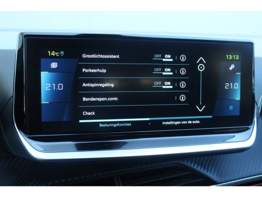 Peugeot e-208 EV GT 350 50 kWh | Camera | St. Verwarming | CarPlay | Climate & Cruise C. | PDC V&A | 17" LMV | ... ActivLease financial lease