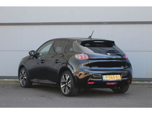 Peugeot e-208 EV GT 350 50 kWh | Camera | St. Verwarming | CarPlay | Climate & Cruise C. | PDC V&A | 17" LMV | ... ActivLease financial lease