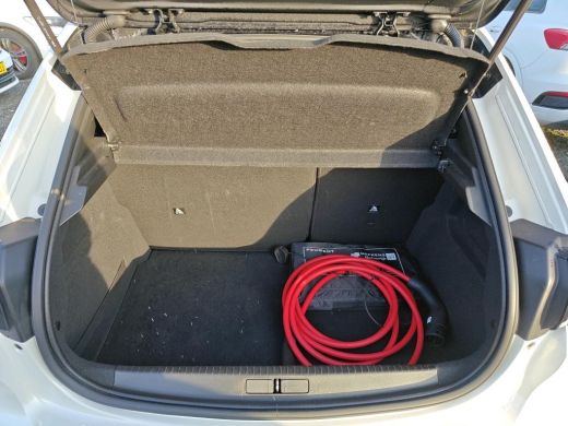 Peugeot e-208 EV GT 350 50 kWh NL-AUTO | PANODAK | GT ActivLease financial lease