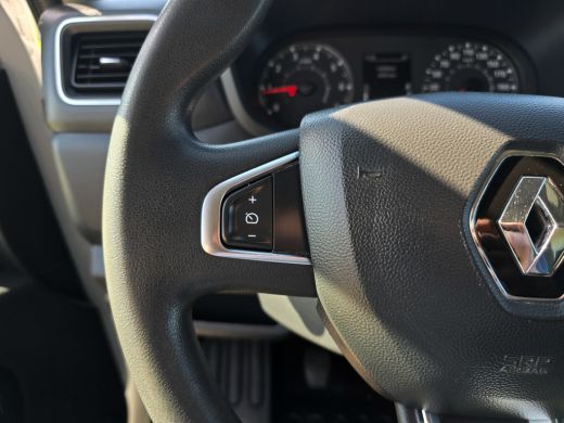 Renault Master T35 2.3 dCi Lowliner - 145 Pk - Euro 6 - Airco - Cruise Control ActivLease financial lease