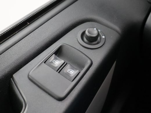 Renault Trafic 1.6 dCi T29 3-ZITS L2H1 + APPLE CARPLAY | ANDROID | TREKHAAK | CRUISE CONTROL | AIRCO ActivLease financial lease