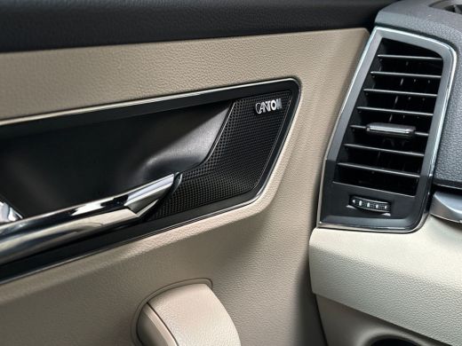 Skoda Karoq 1.5 TSI ACT Deluxe 150Pk Automaat (PANORAMADAK, APPLE CARPLAY, LEDER, ZWART HEMEL, CANTON AUDIO, ... ActivLease financial lease