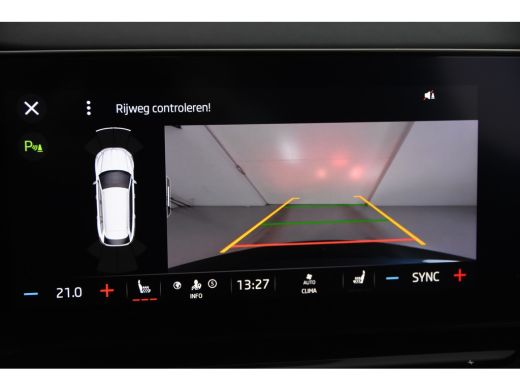 Skoda Octavia Combi Ambition Automaat *1ste Eigenaar*Navigatie*Trekhaak* ActivLease financial lease